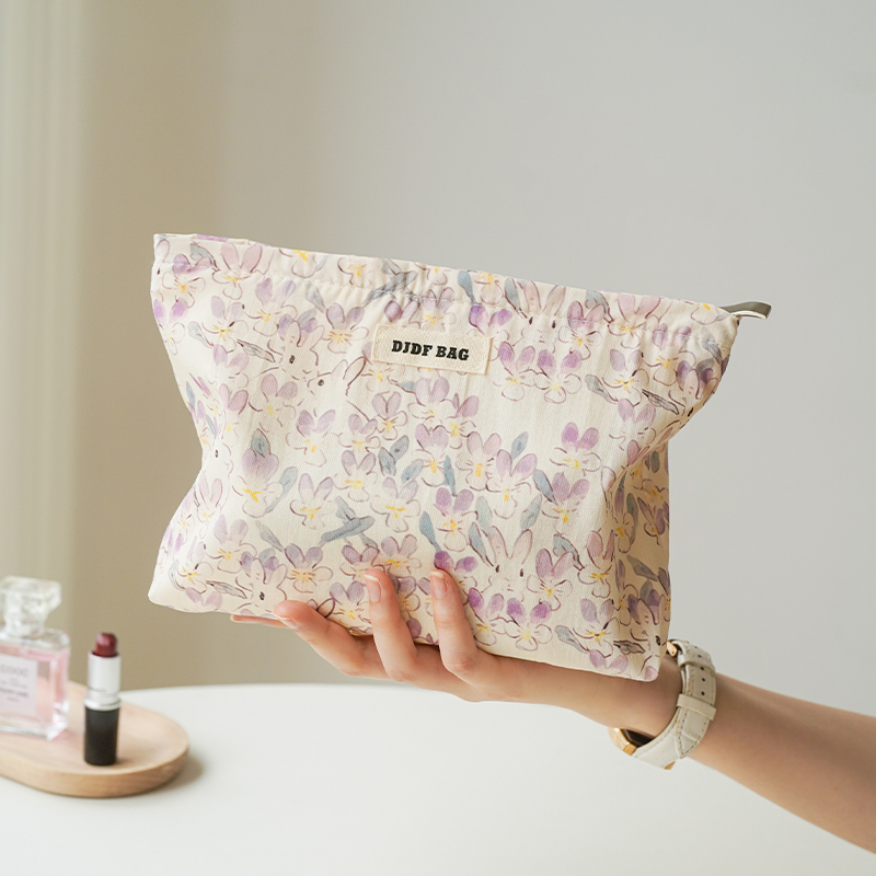 Lila Hase Frauen Kosmetik tasc – Skincare Animate Bewertung und Preis